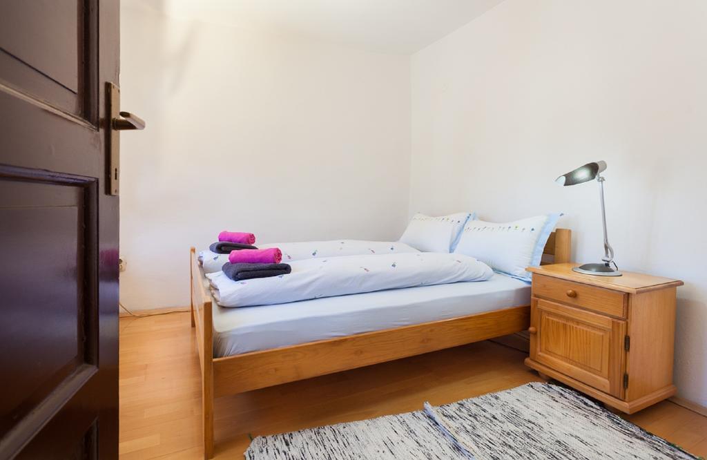 Guesthouse Nina SJJ Cameră foto