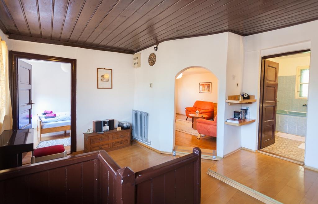 Guesthouse Nina SJJ Cameră foto